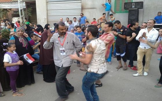 الأزهر والكنيسة الرقص أمام الدوائر الانتخابية حلال أهل مصر